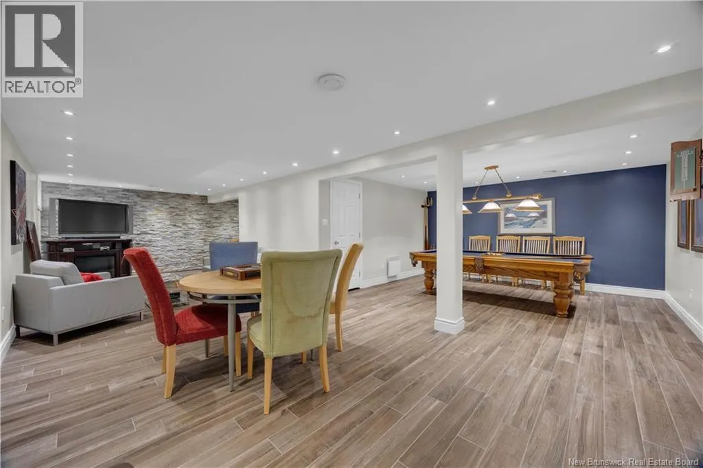 7 Meredith Drive