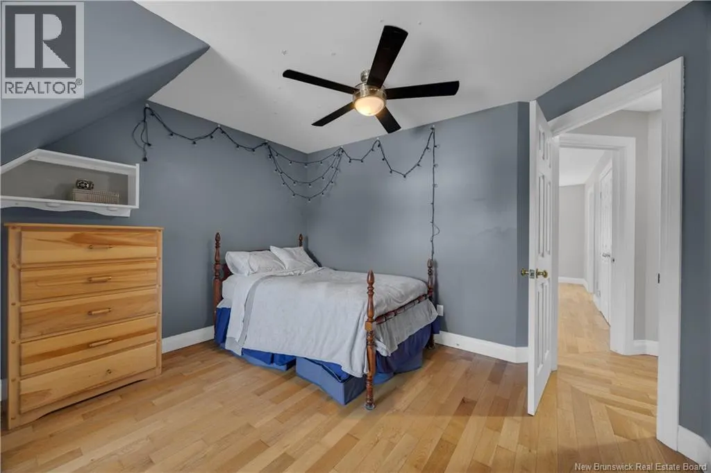 7 Meredith Drive