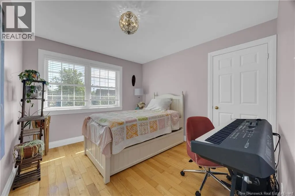 7 Meredith Drive