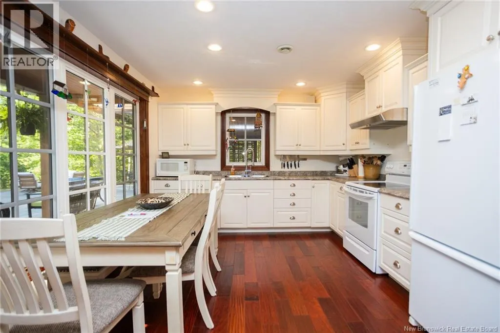 1152 Scenic Narrows Boulevard