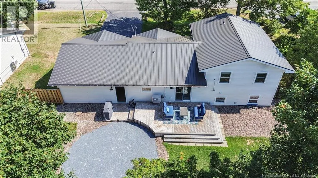 12 Oak Court