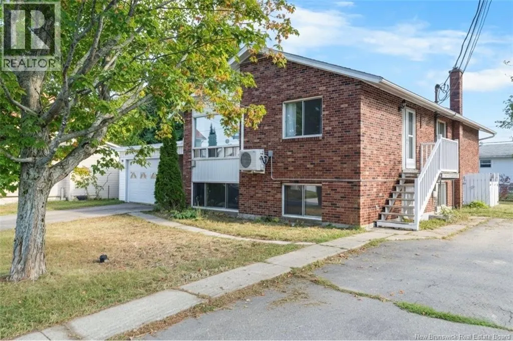 883 rue Landry
