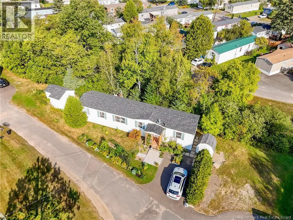 350 Governor Lane