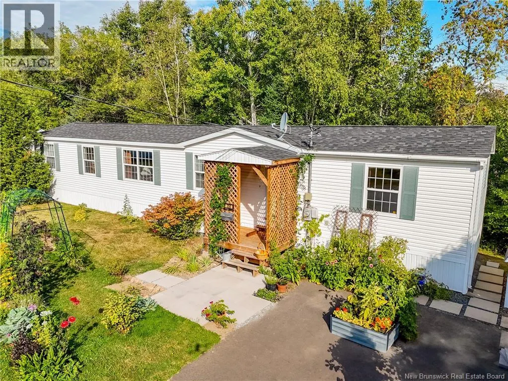 350 Governor Lane