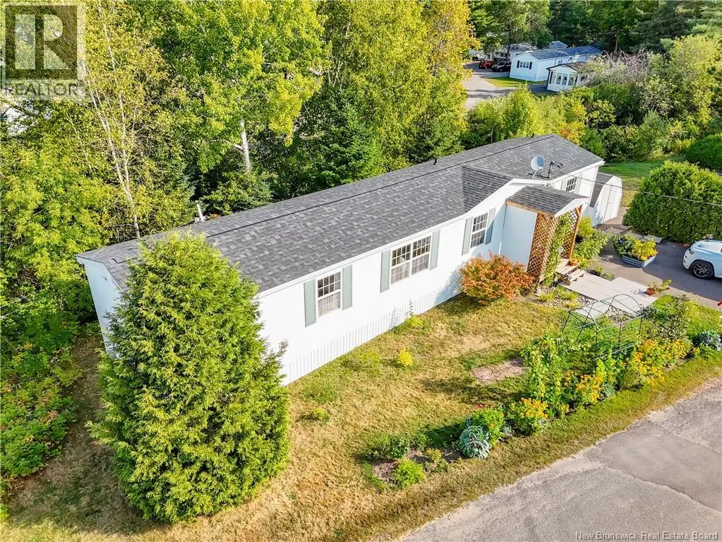 350 Governor Lane