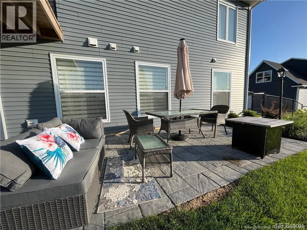 9 Flagstone Drive