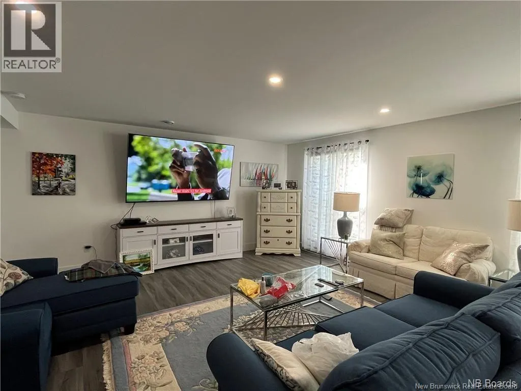9 Flagstone Drive