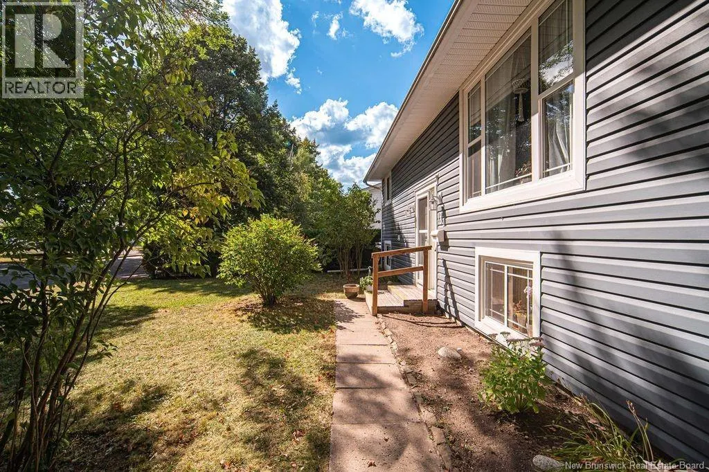 153 Hildebrand Crescent