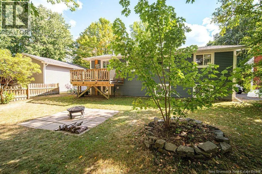 153 Hildebrand Crescent