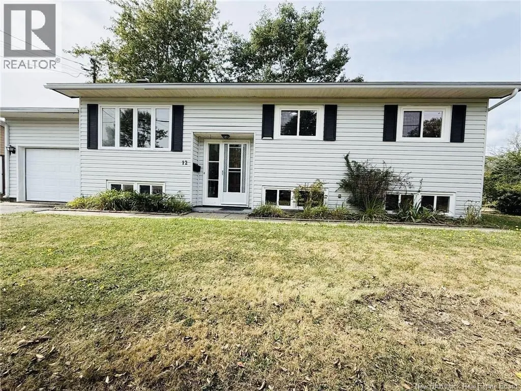 12 Glengarry Drive