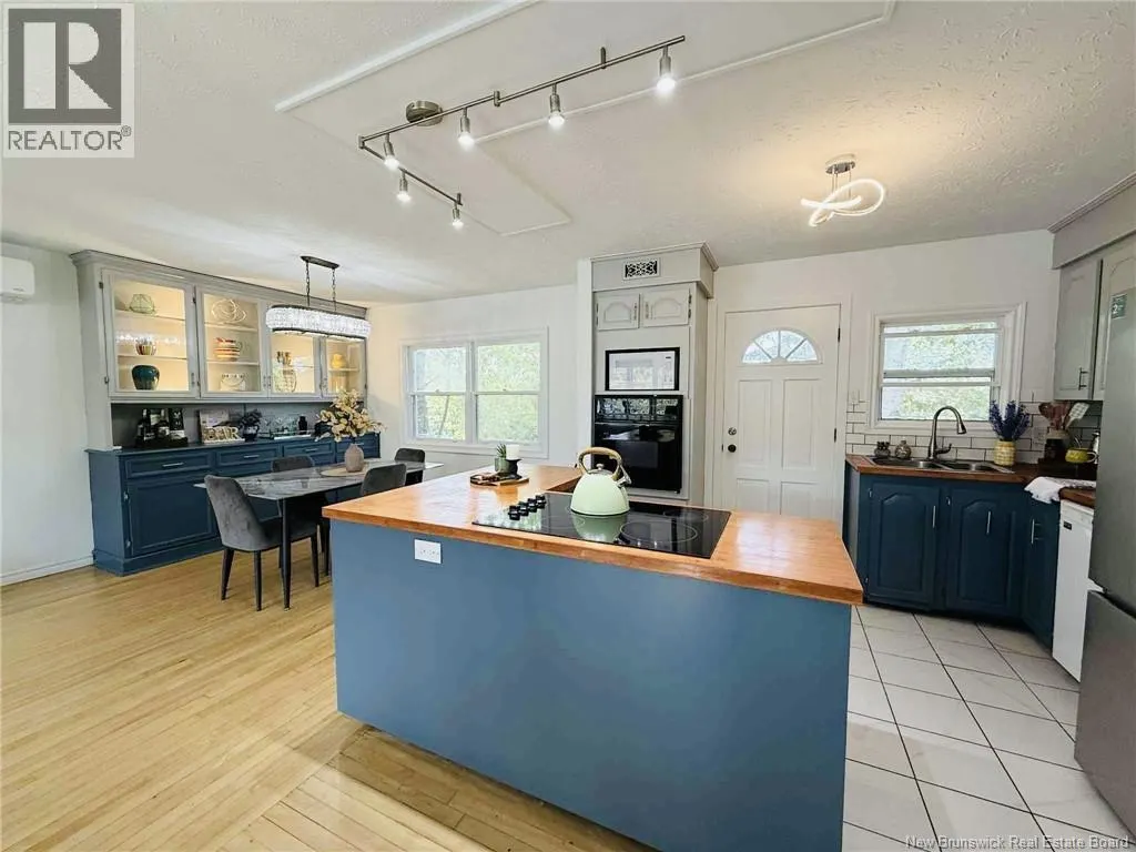 12 Glengarry Drive