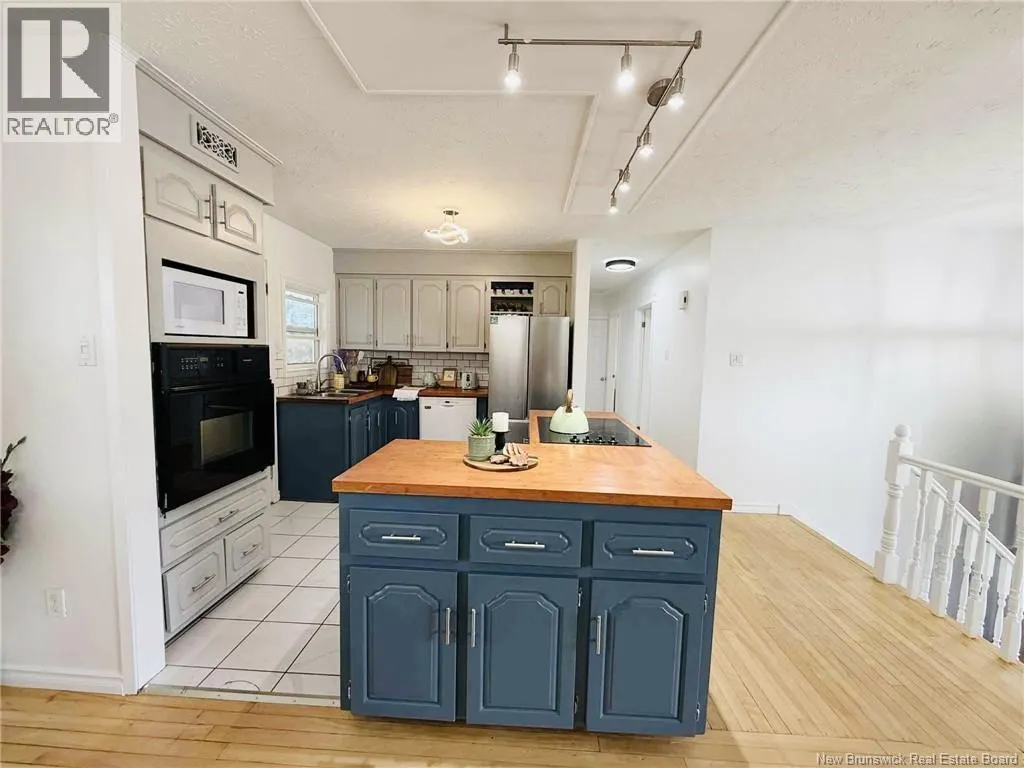 12 Glengarry Drive