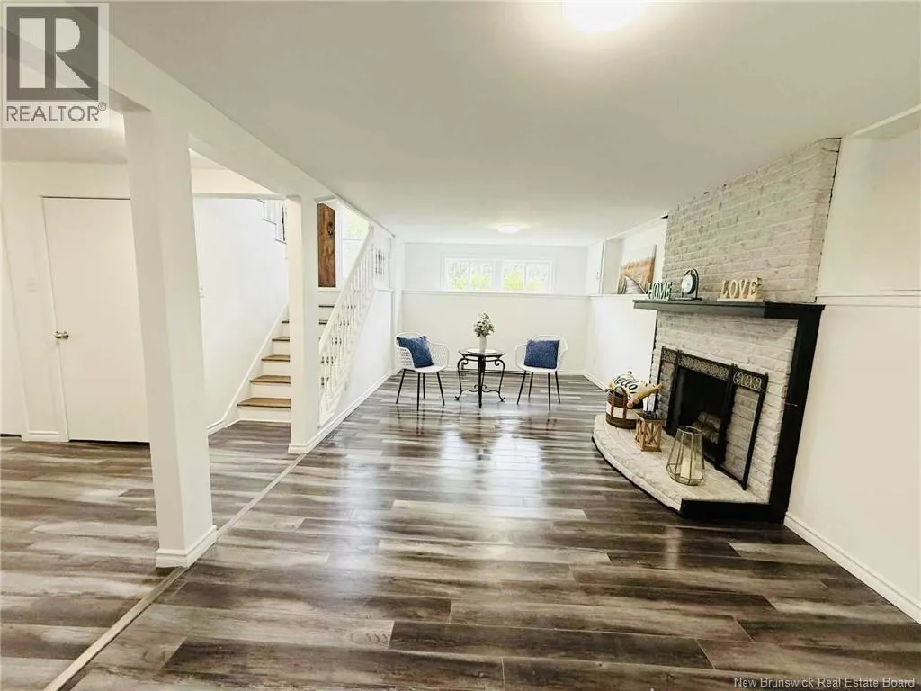 12 Glengarry Drive