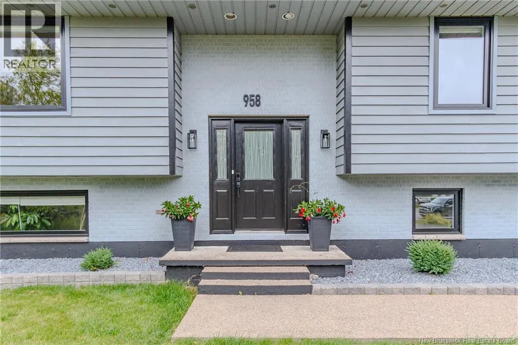 958 Kennebecasis Drive
