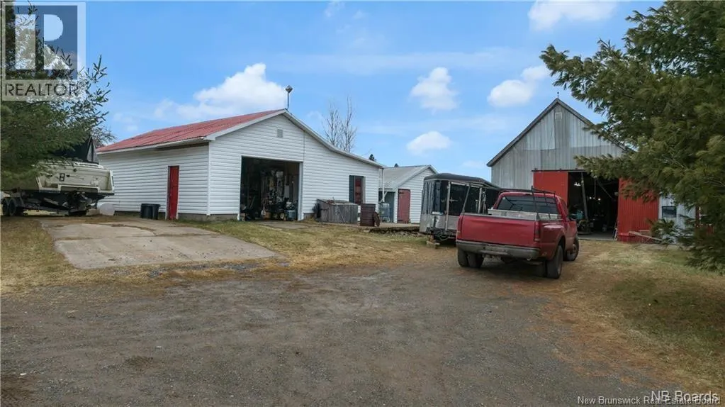 689 Carpenter Bald Hill Road
