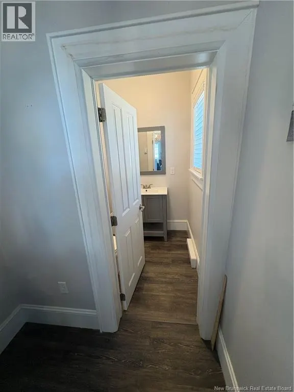 20 Beach Road