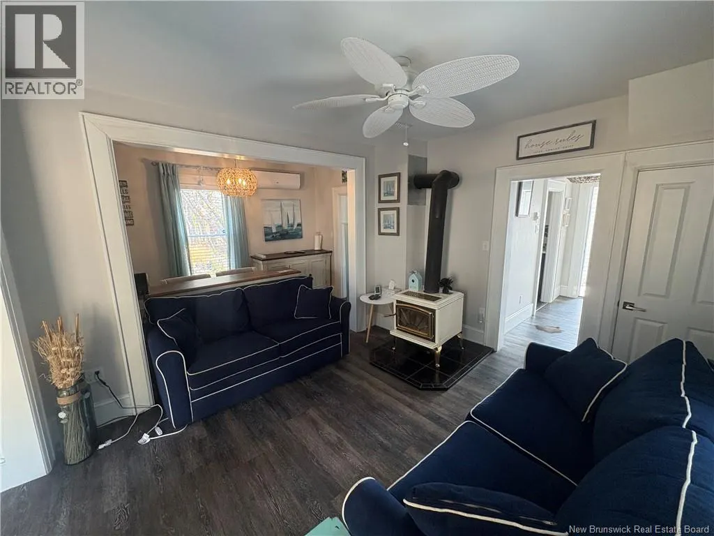 20 Beach Road