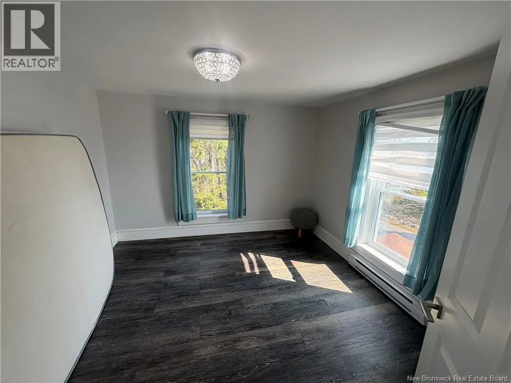20 Beach Road
