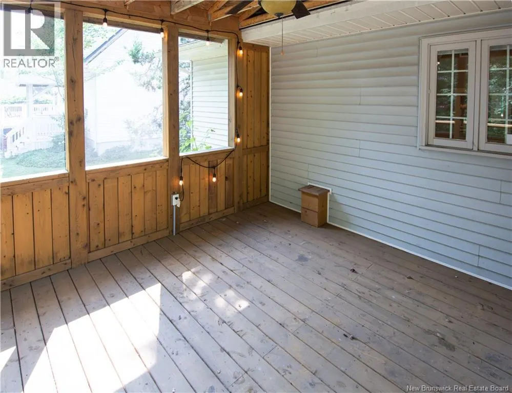 363 Glencairn Drive