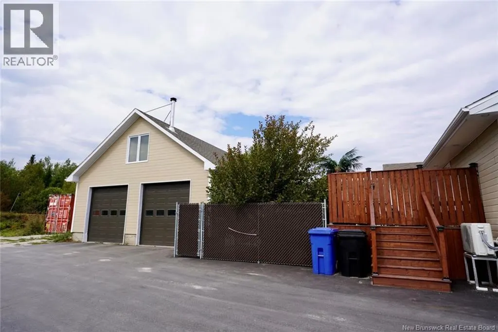1174 Rue Principale
