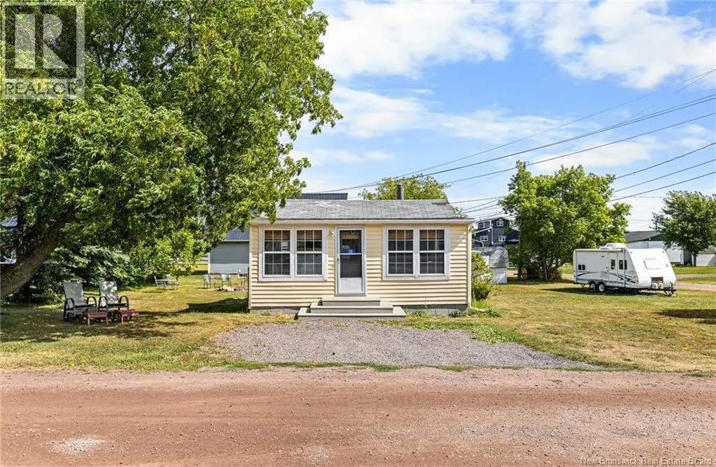 18 Pelican Avenue