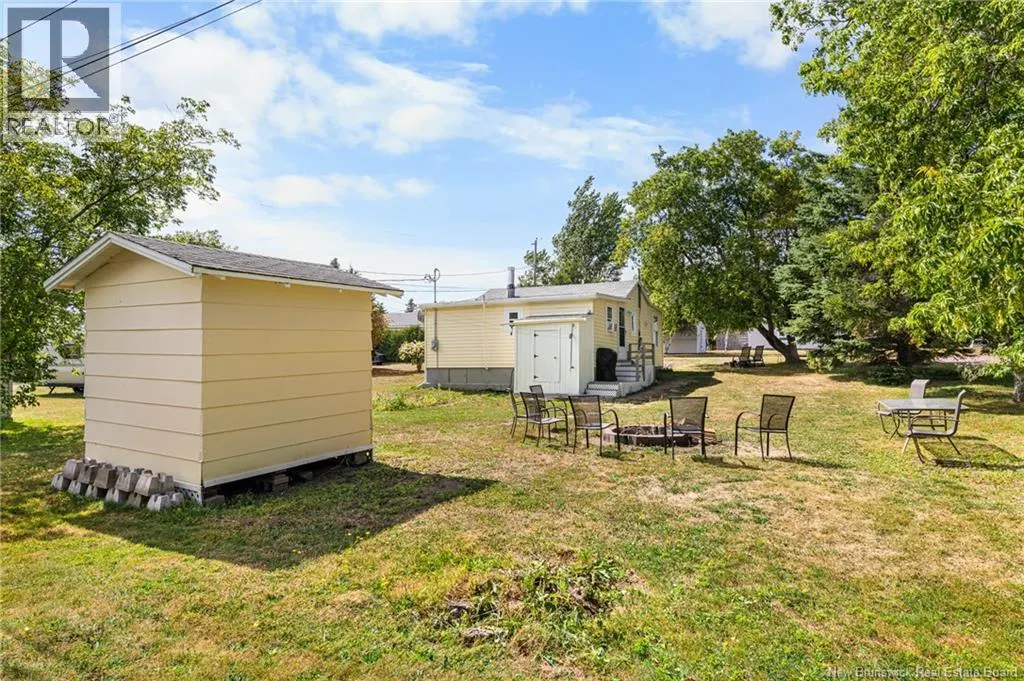 18 Pelican Avenue