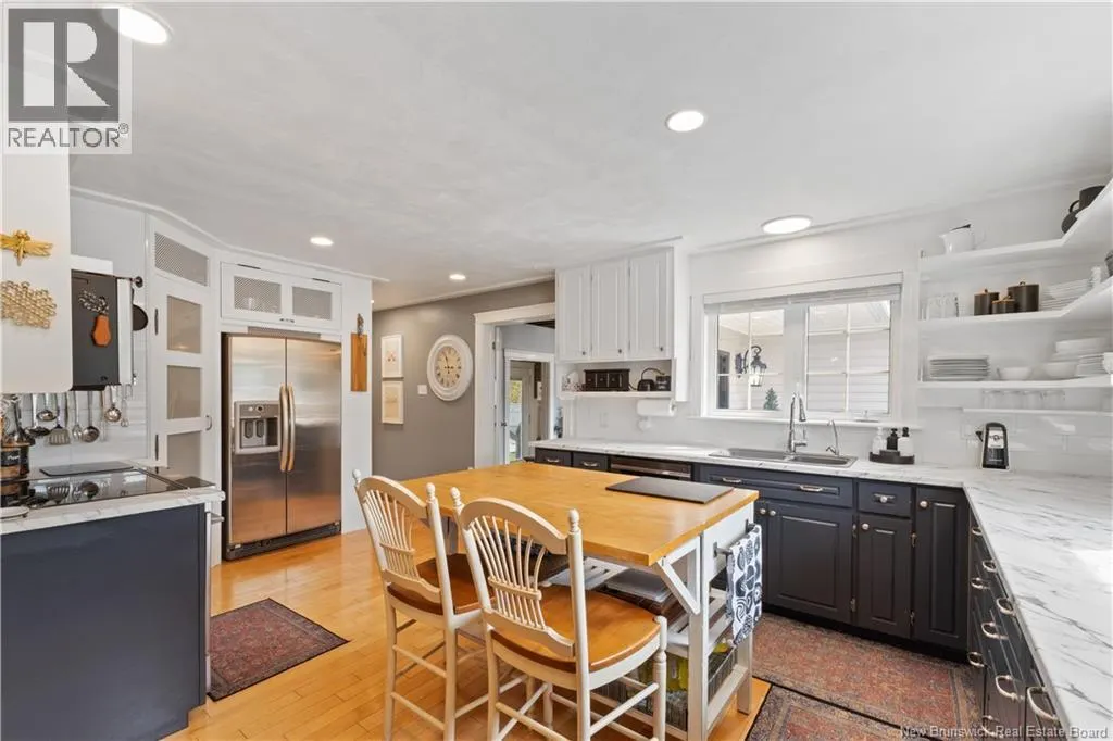 31 New England Drive