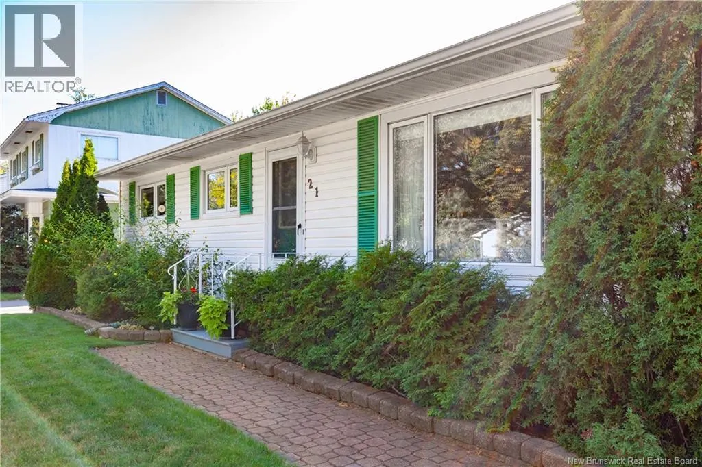21 Dover Crescent