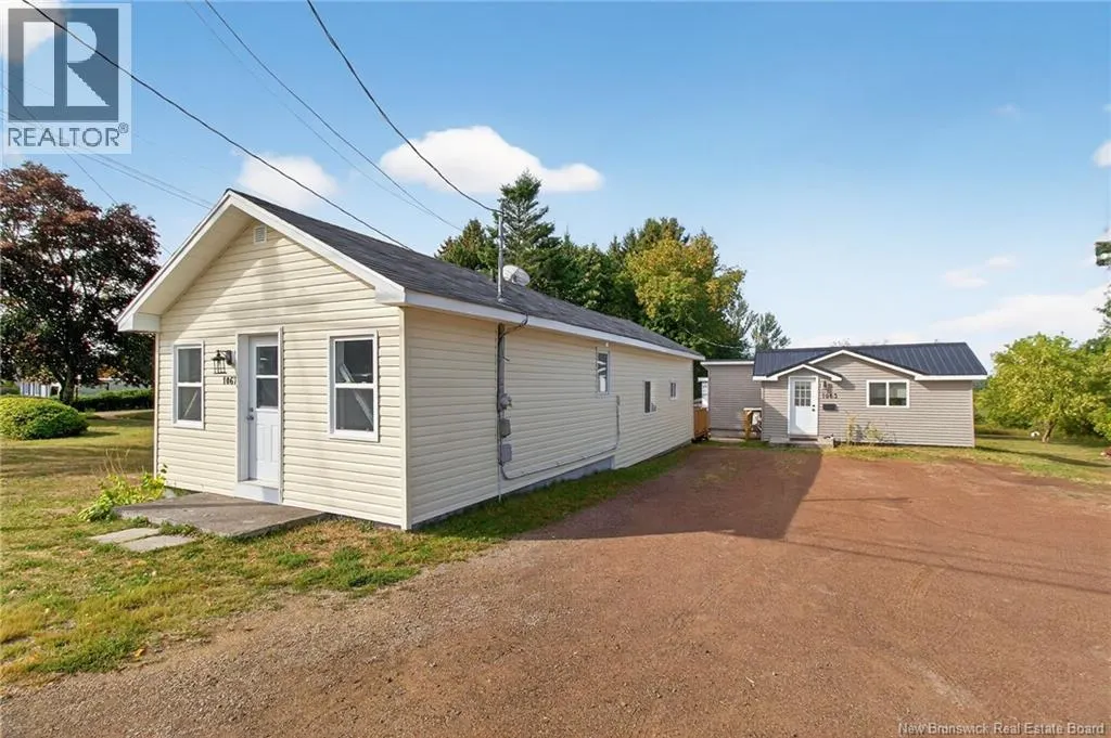 1063-1067 Amirault Street