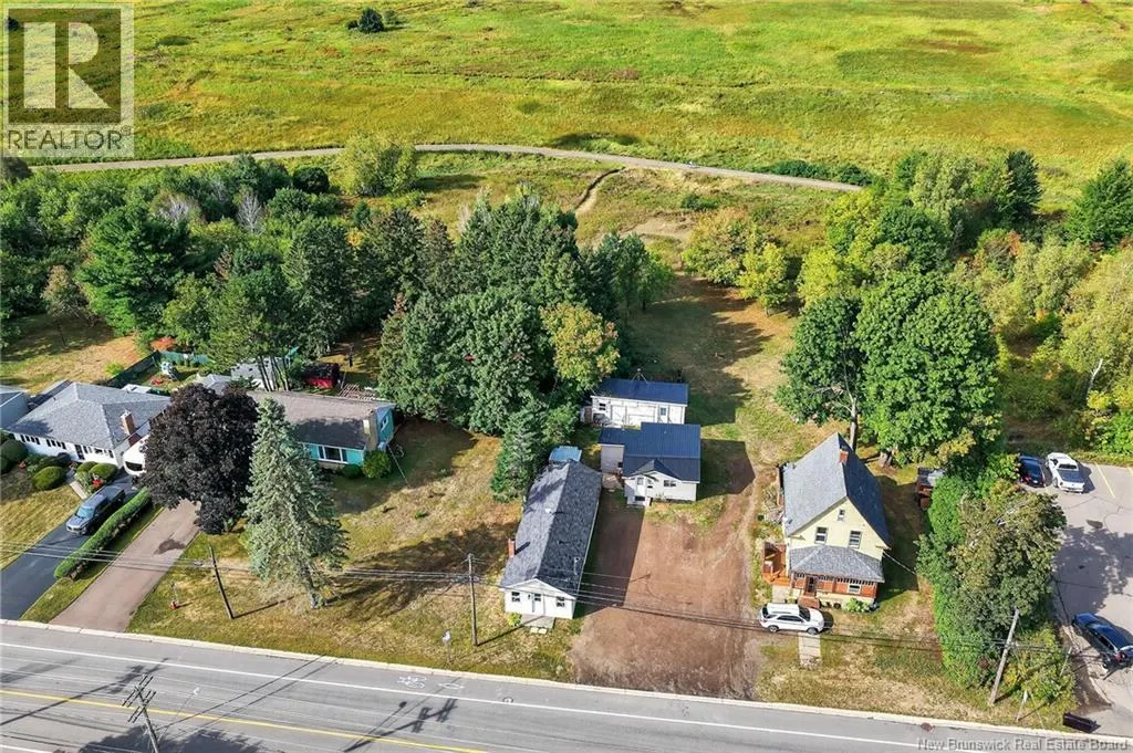 1063-1067 Amirault Street