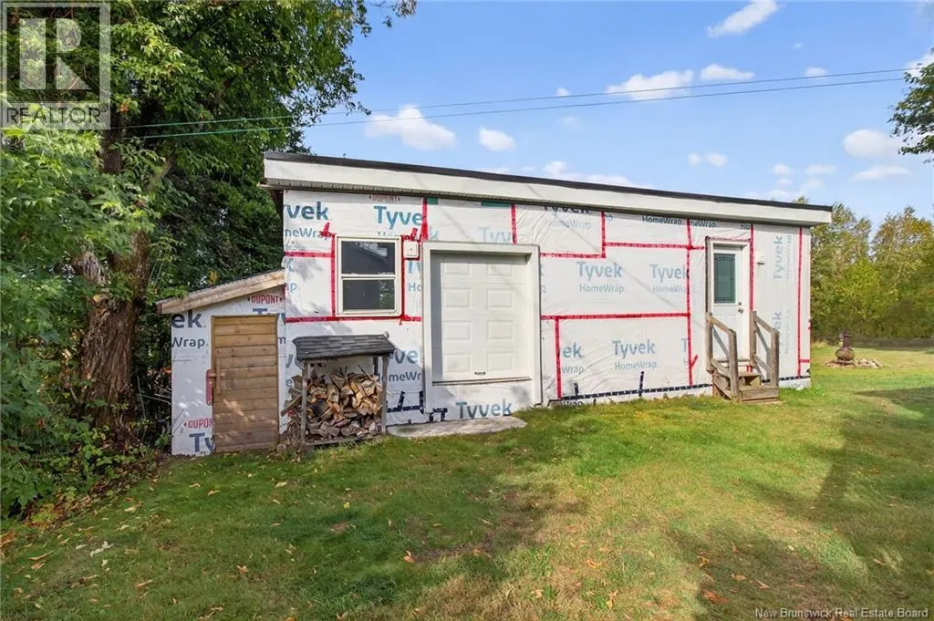 1063-1067 Amirault Street