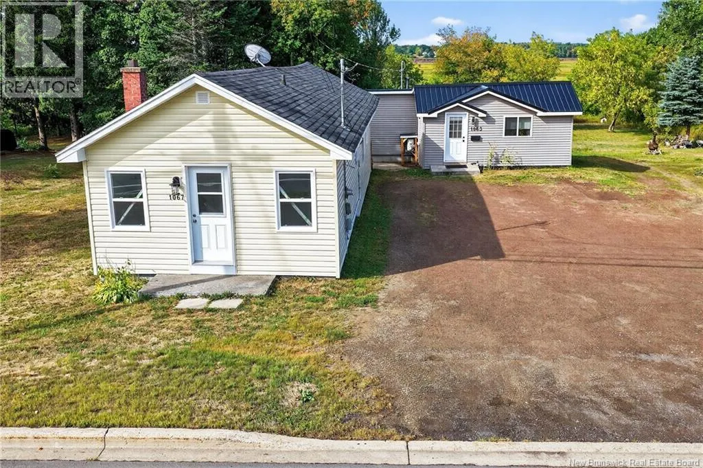 1063-1067 Amirault Street