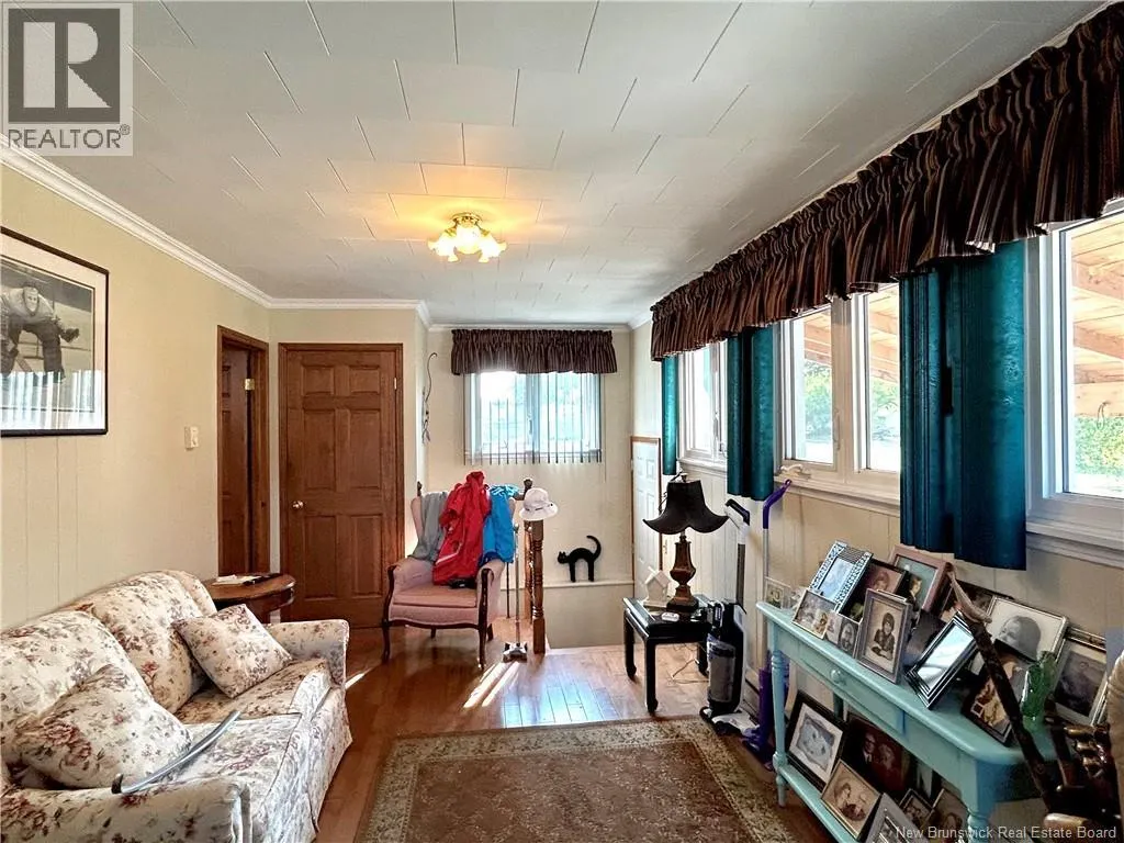 1 Vanstone Avenue