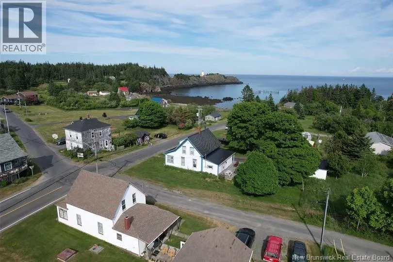 12 Pettes Cove Road