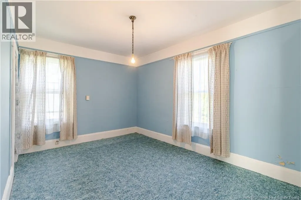 35 Saunders Road