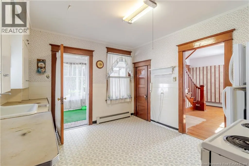 35 Saunders Road