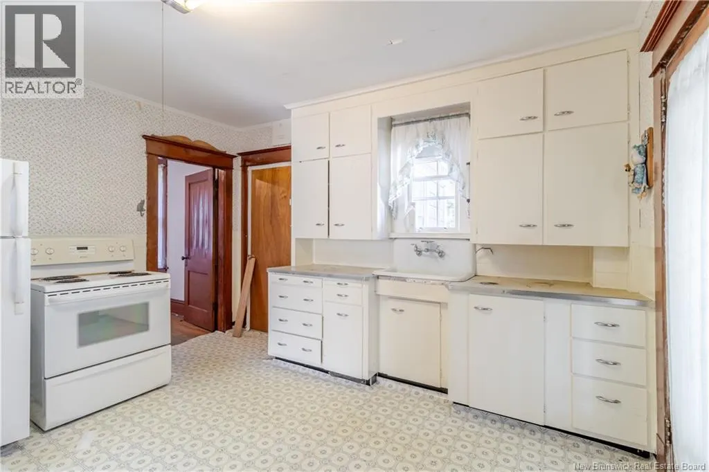35 Saunders Road