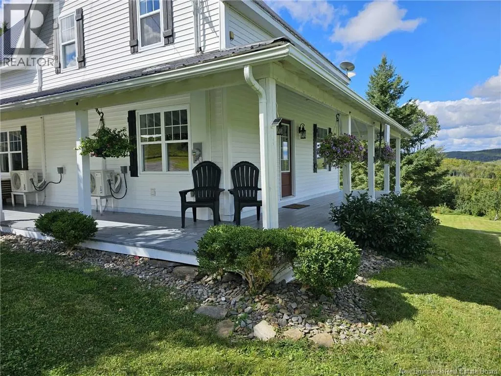 60 Lake Edwards Road