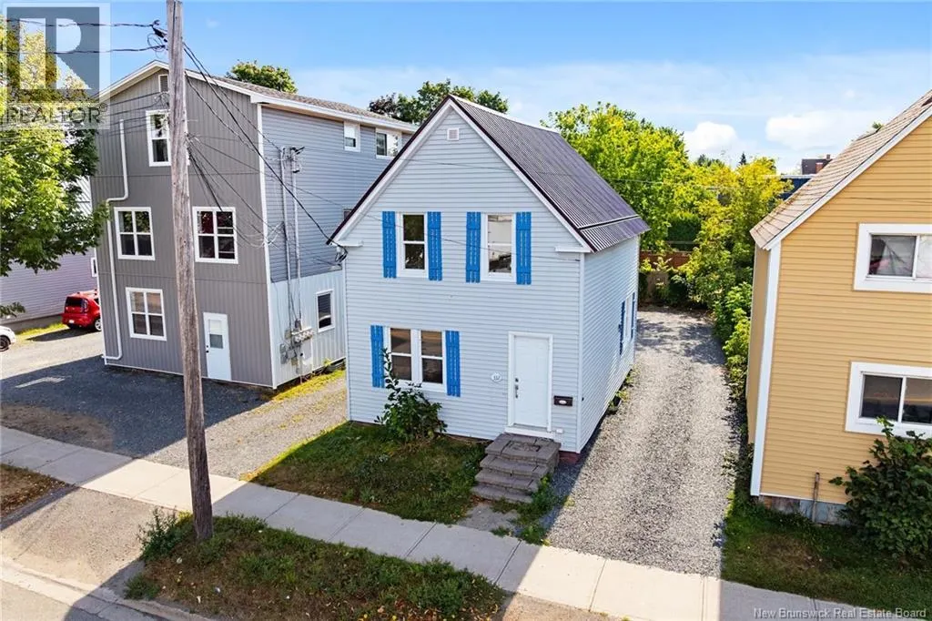 332 Smythe Street