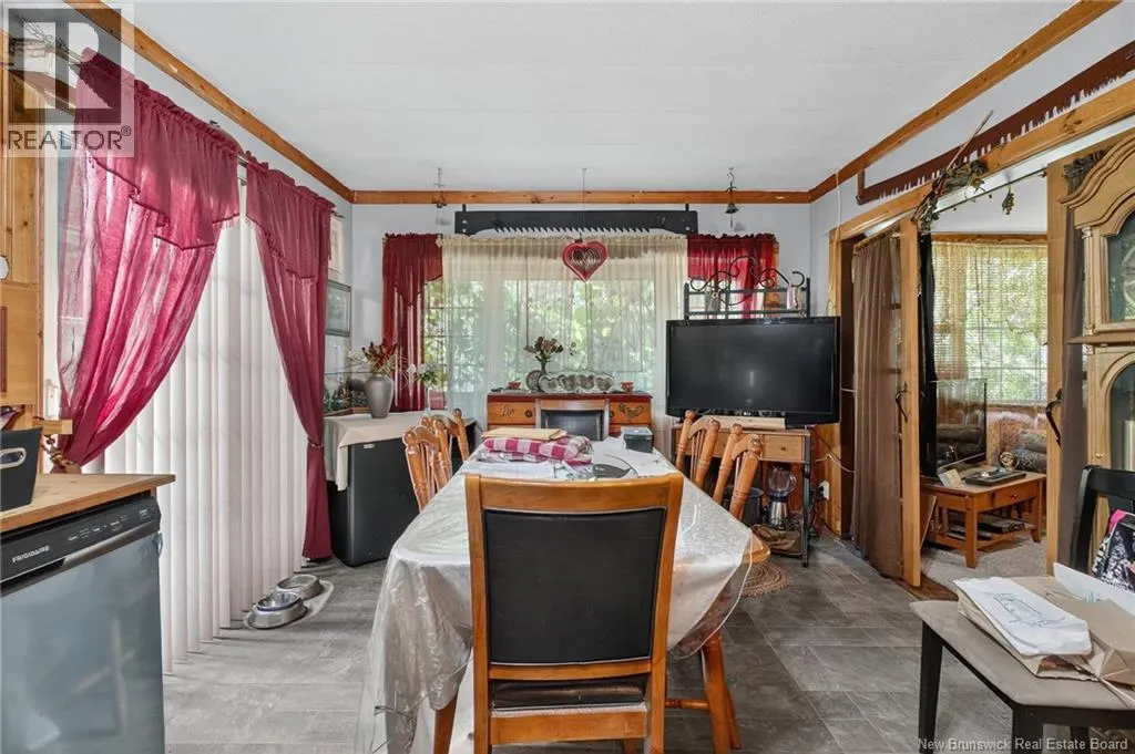 255 Niagara Road