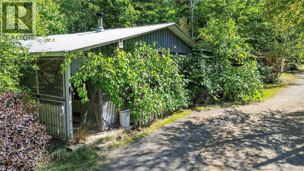 255 Niagara Road