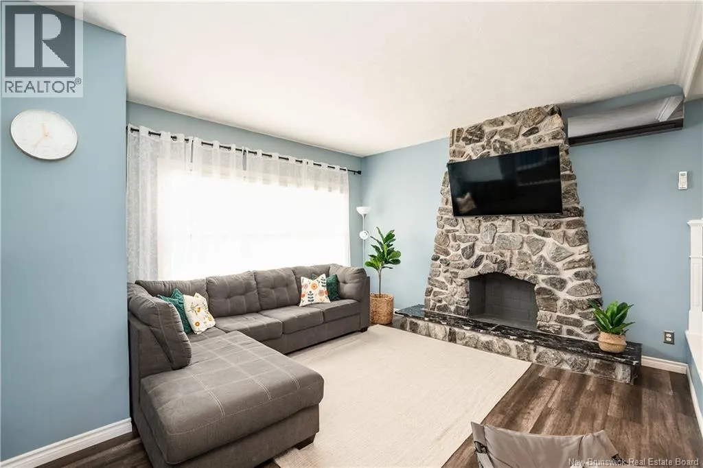 3261 Mountain Road