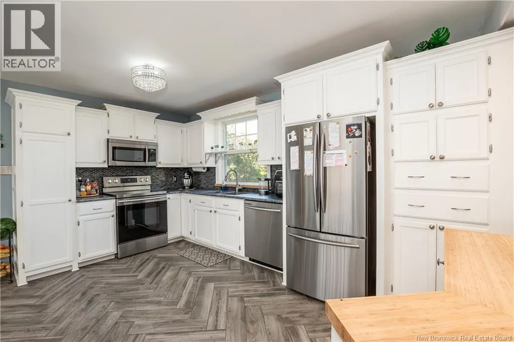 3261 Mountain Road