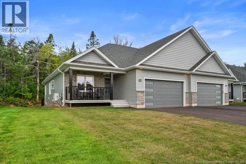 82 Rosebank Crescent