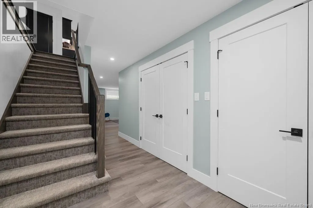 82 Rosebank Crescent