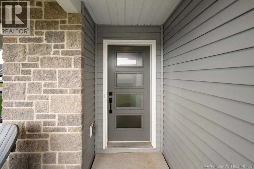82 Rosebank Crescent