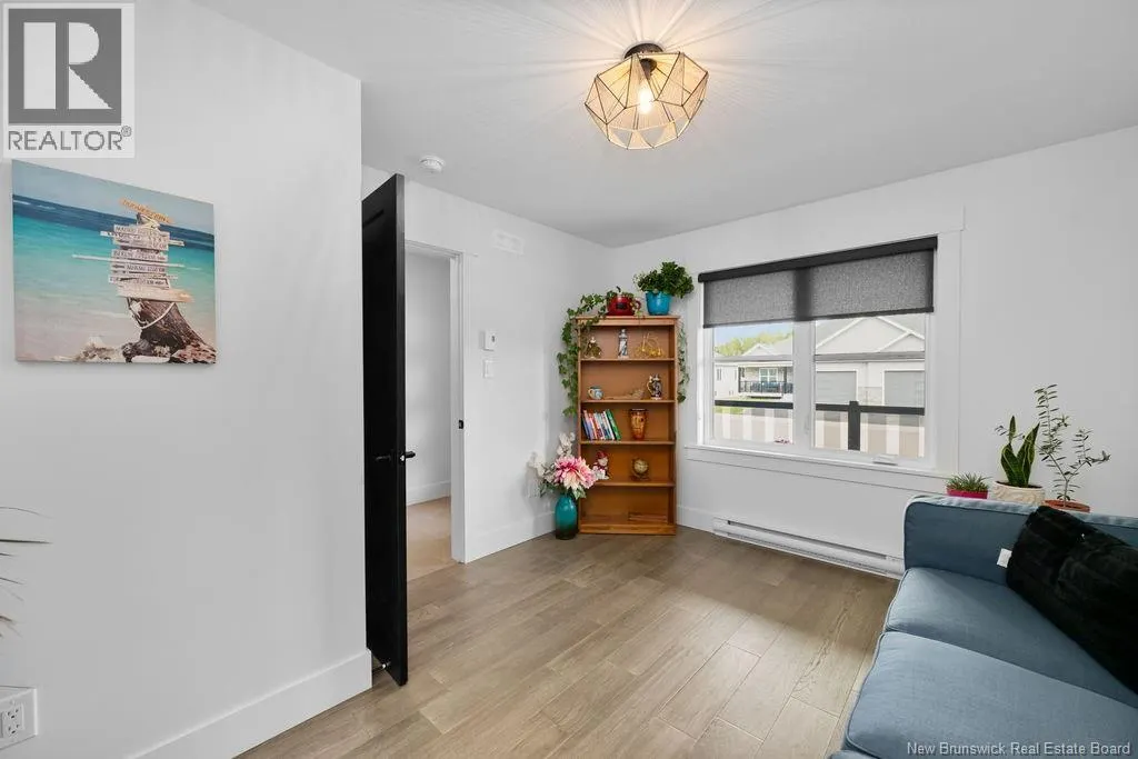82 Rosebank Crescent