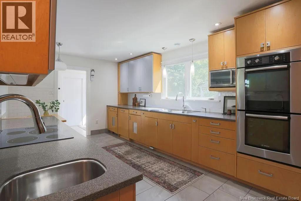 1005 KENNEBECASIS Drive
