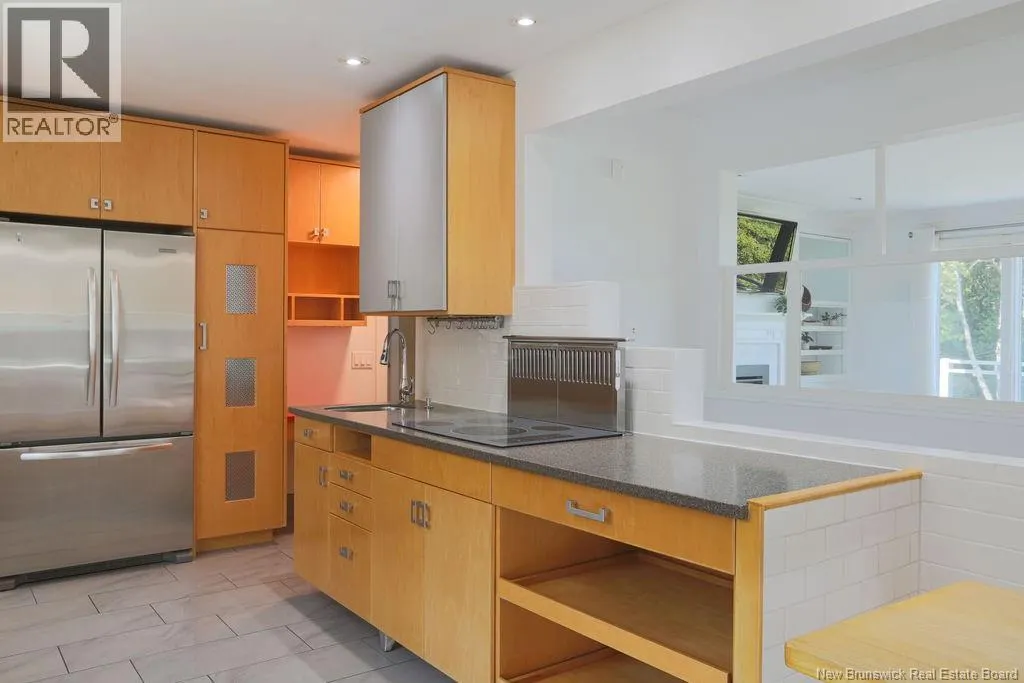 1005 KENNEBECASIS Drive