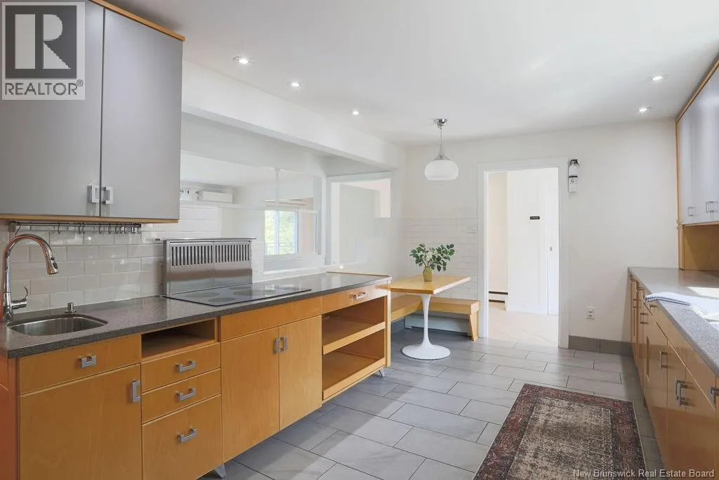 1005 KENNEBECASIS Drive